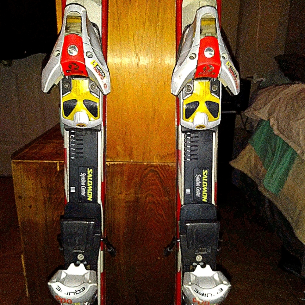 K2 Escape 2500 skis